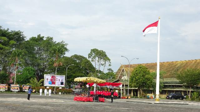 Bupati Herman Jadi Irup Hari Pahlawan