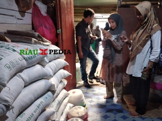 Terus Lakukan Monitoring, Tim Diskop dan UKM Inhil Sambangi UMKM Roti Bakar Mak Ngah