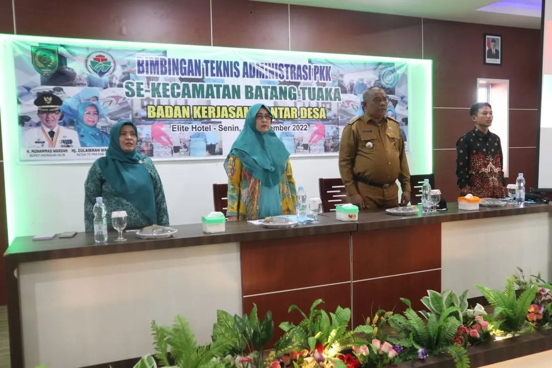 Ketua TP PKK Inhil Buka Secara Resmi Bimtek Administrasi PKK se Kecamatan Batang Tuaka