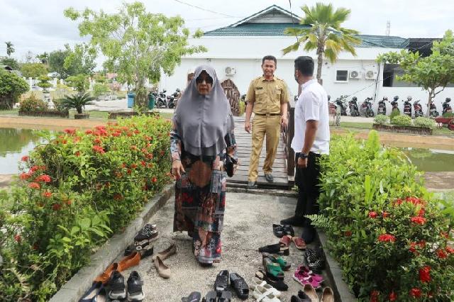 Dipimpin Ketua Zulaikhah, TP PKK Inhil Kembali Gelar Pengajian Rutin