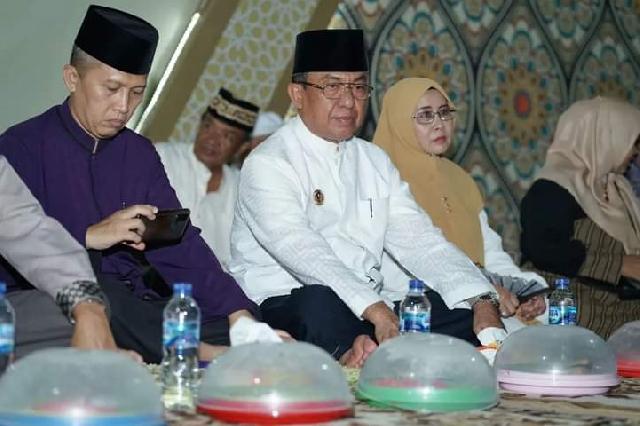 Maulid Nabi di Desa Pengalihan Keritang, Bupati HM Wardan Paparkan Program Magrib Mengaji dan Satu Desa Kelurahan Satu Rumah Tahfiz