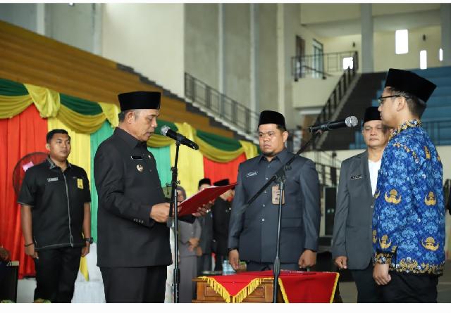 Pj Bupati Inhil Lantik dan Lakukan Sumpah Janji PPPK, Formasi Tahun 2023 di Lingkungan Pemkab Inhil